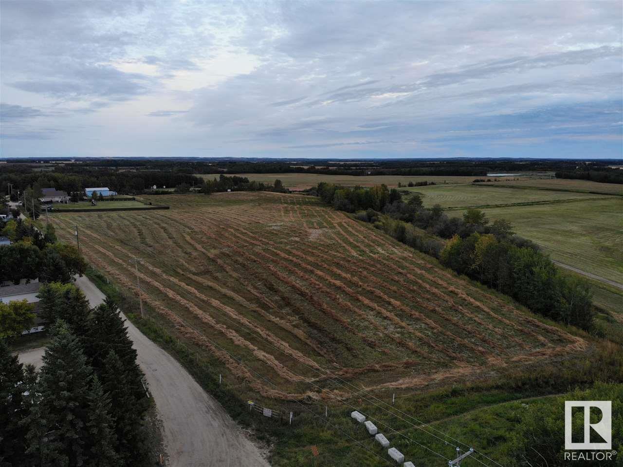 48 Avenue And 46 Street, Rural Barrhead County, Alberta  T7N 1A5 - Photo 5 - E4433435