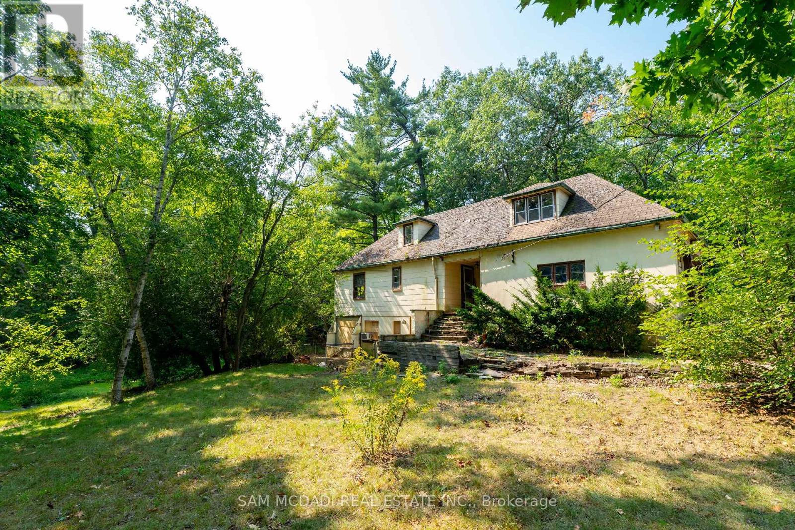 1322 Birchview Drive, Mississauga, Ontario  L5H 3E4 - Photo 7 - W12113221