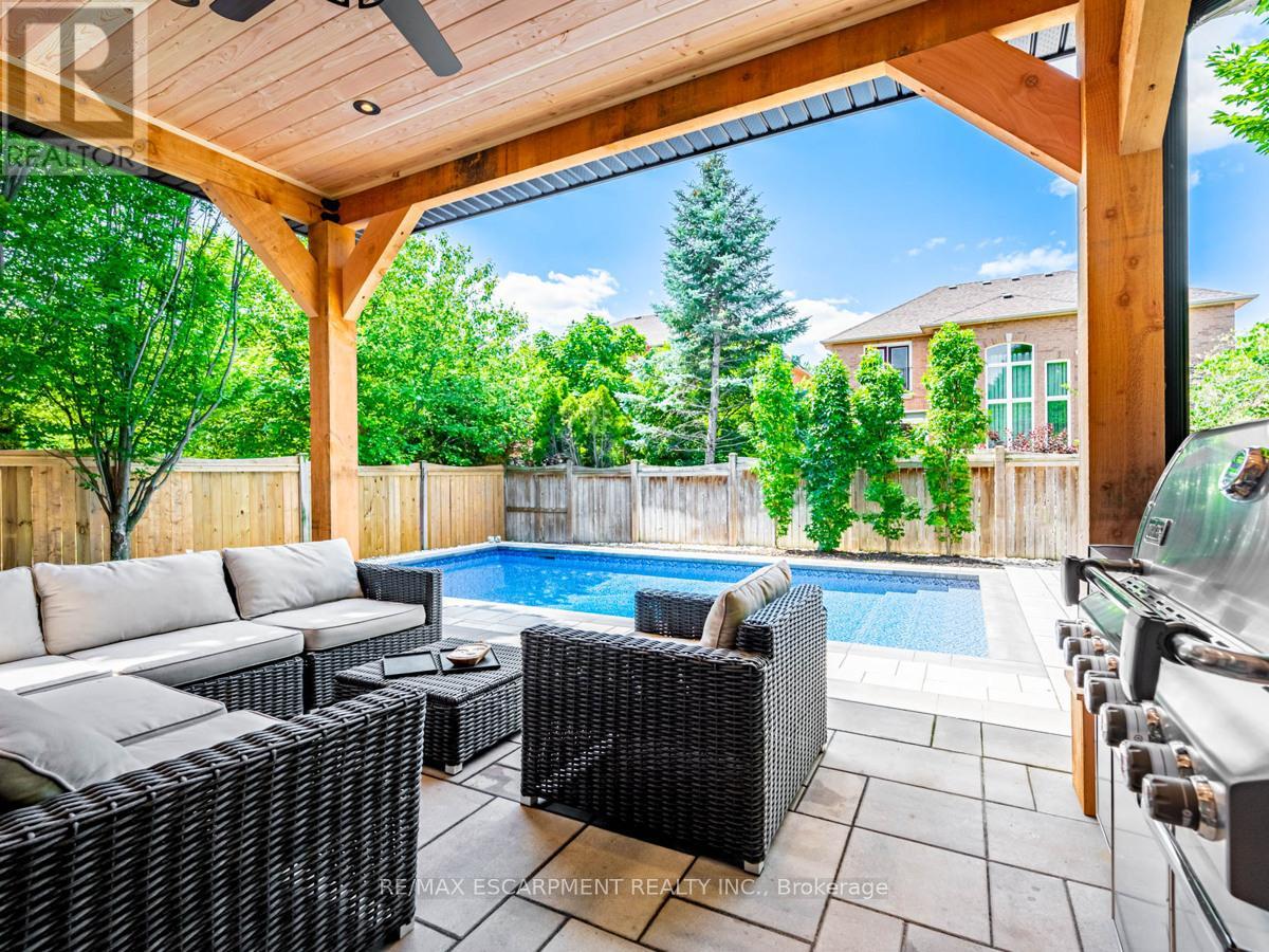 3390 Fox Run Circle, Oakville, Ontario  L6L 6W4 - Photo 34 - W12113223