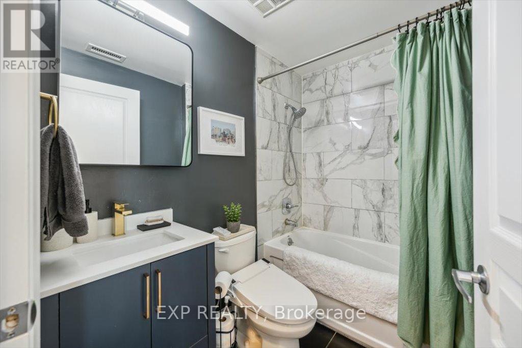 707 - 220 Burnhamthorpe Road W, Mississauga, Ontario  L5B 4N4 - Photo 19 - W12113245