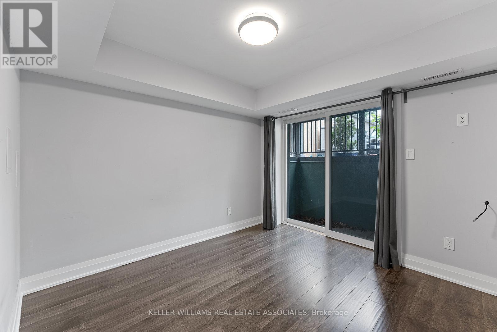 1 - 2504 Lakeshore Boulevard W, Toronto (Mimico), Ontario  M8V 1E1 - Photo 13 - W12113302