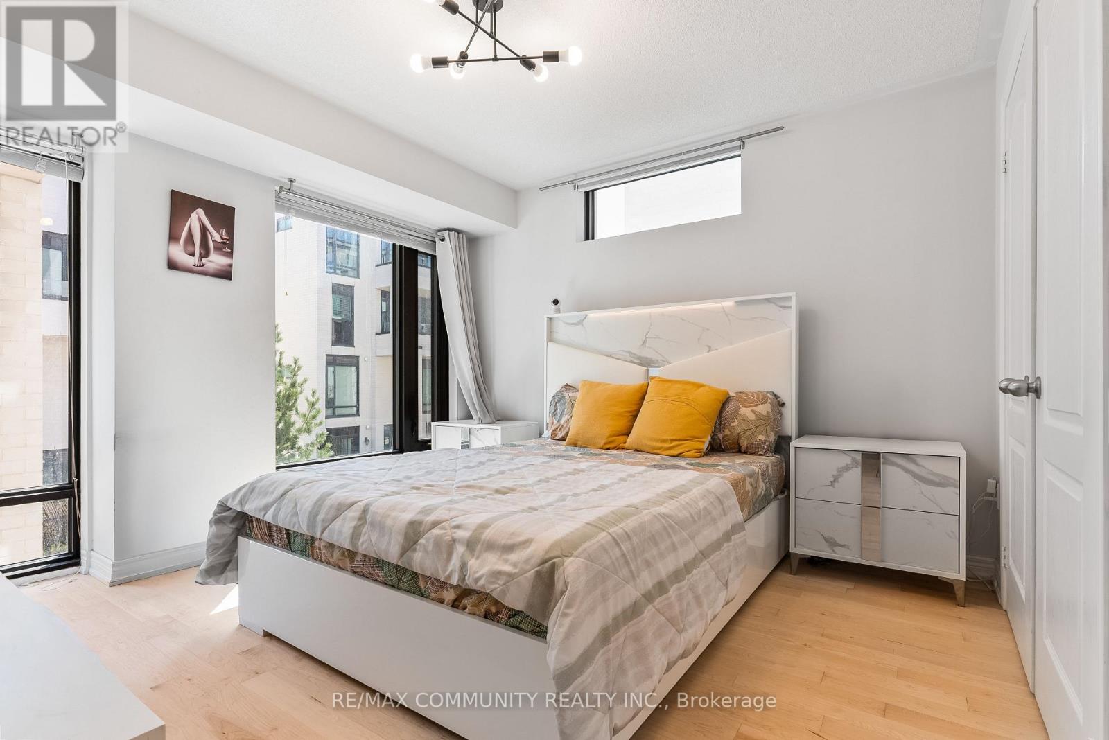 212 - 134 Widdicombe Hill Boulevard, Toronto, Ontario  M9R 0A9 - Photo 31 - W12113315