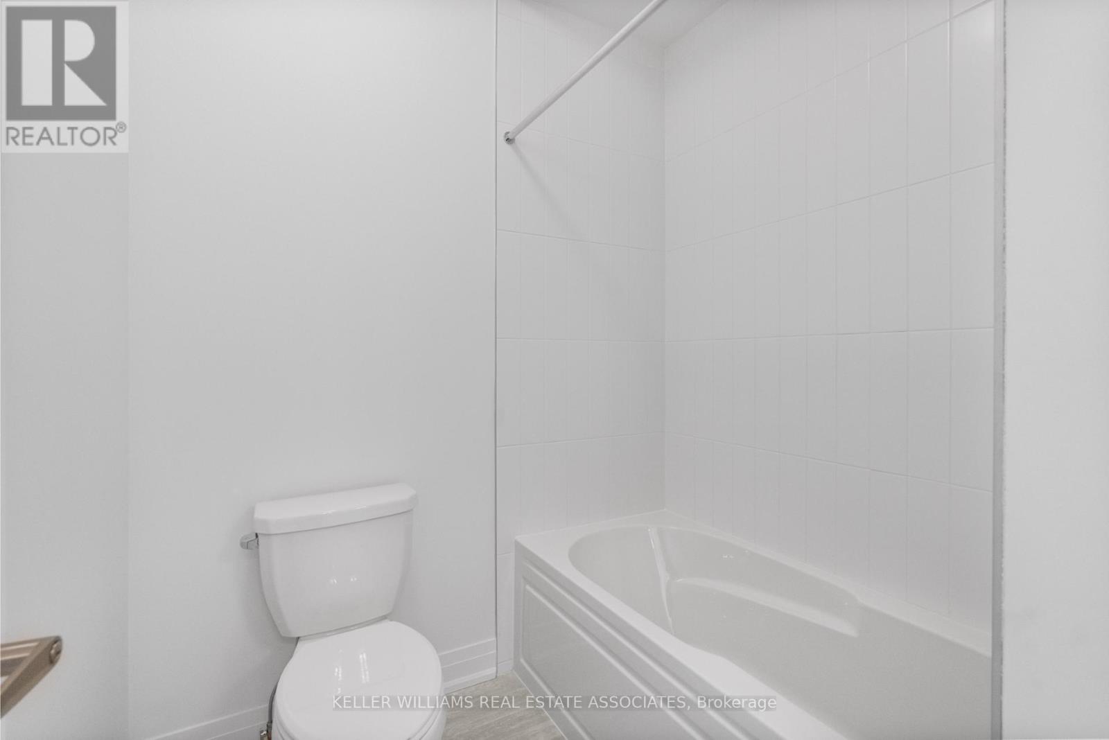 16 Aster Woods Drive, Caledon, Ontario  L7C 4N8 - Photo 20 - W12113338