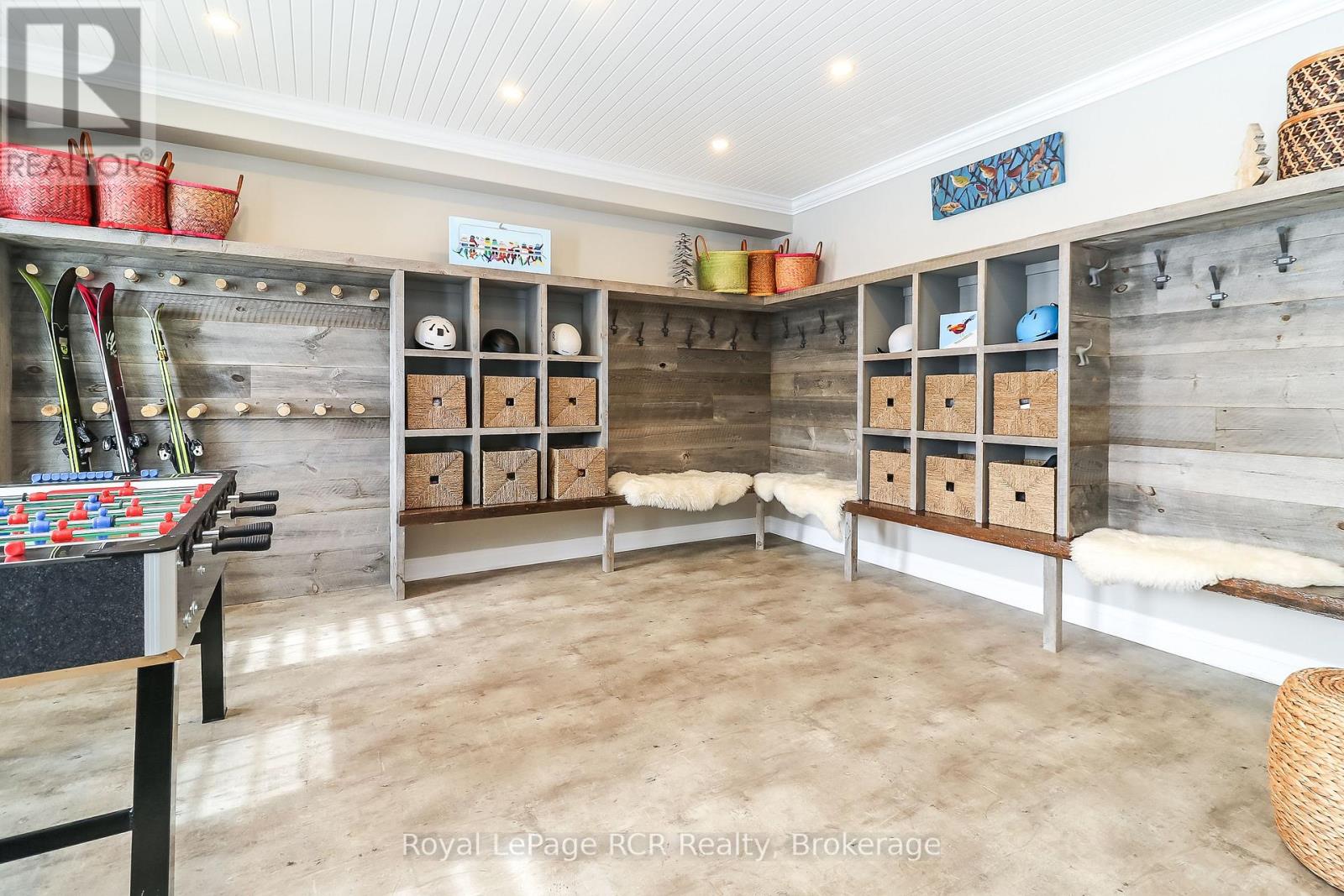 Property at 17 GILPIN CRESCENT image 4