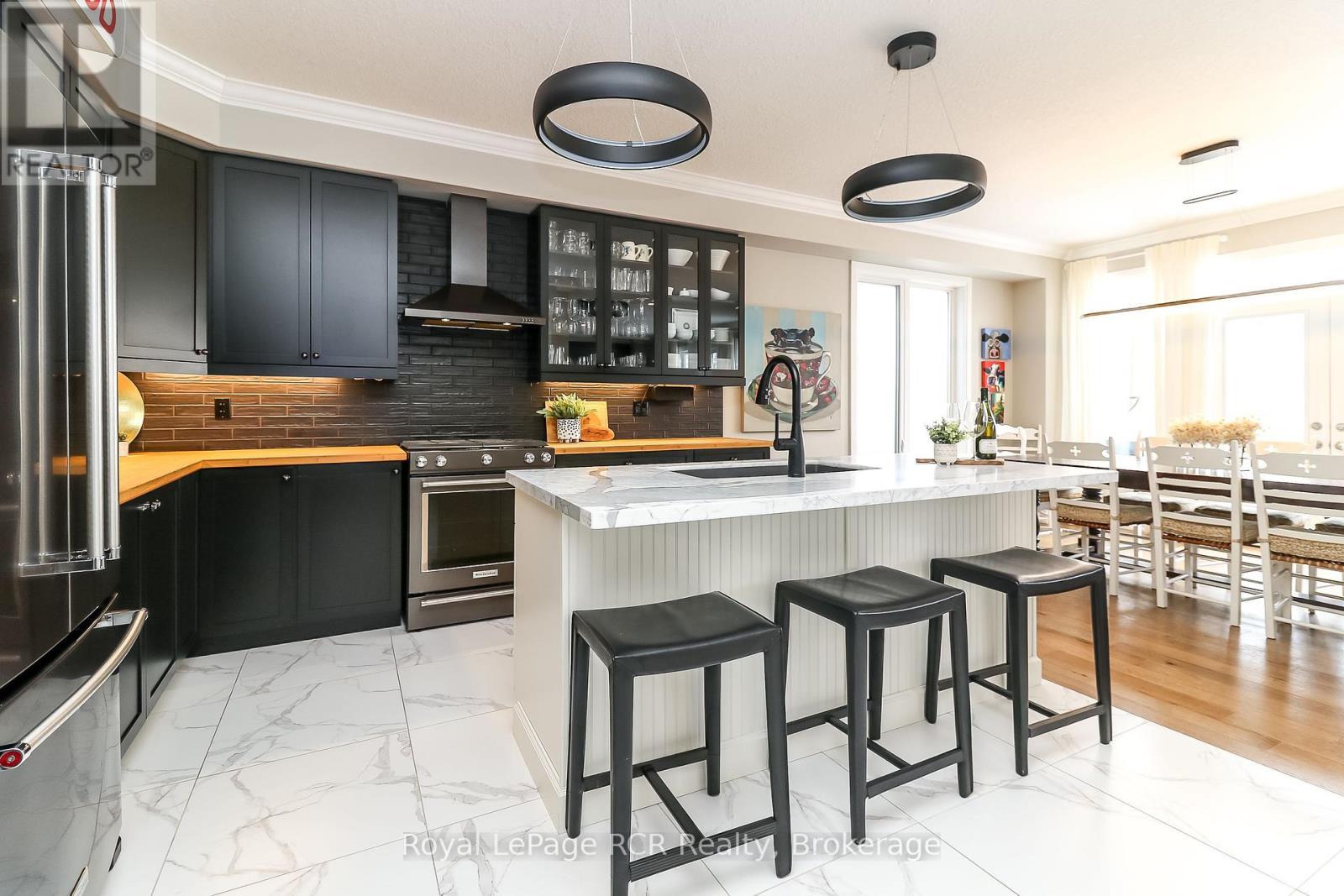 Property at 17 GILPIN CRESCENT image 5