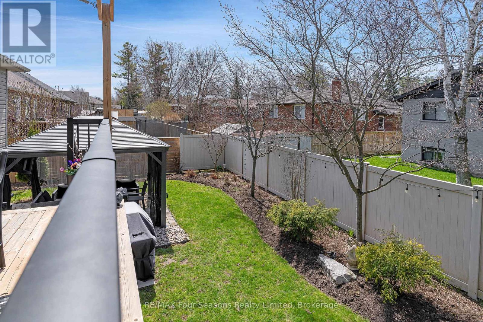 234 Dominion Drive, Clearview, Ontario  L0M 1S0 - Photo 43 - S12112025