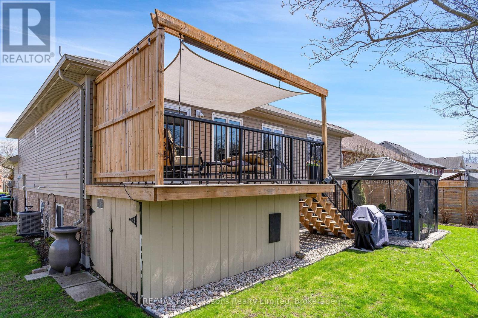 234 Dominion Drive, Clearview, Ontario  L0M 1S0 - Photo 47 - S12112025