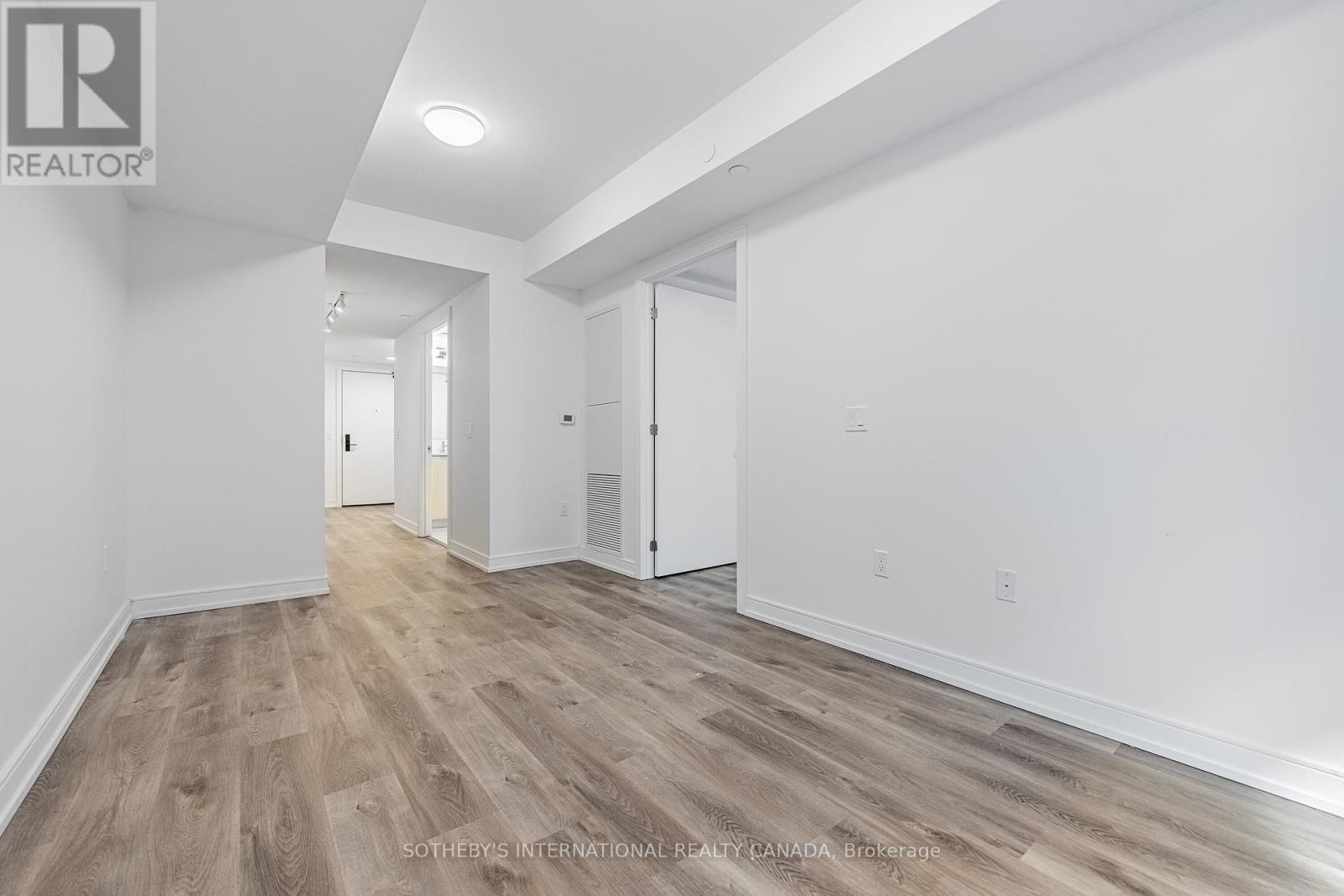 516 - 1 Jarvis Street, Hamilton, Ontario  L8R 3J2 - Photo 11 - X12113332