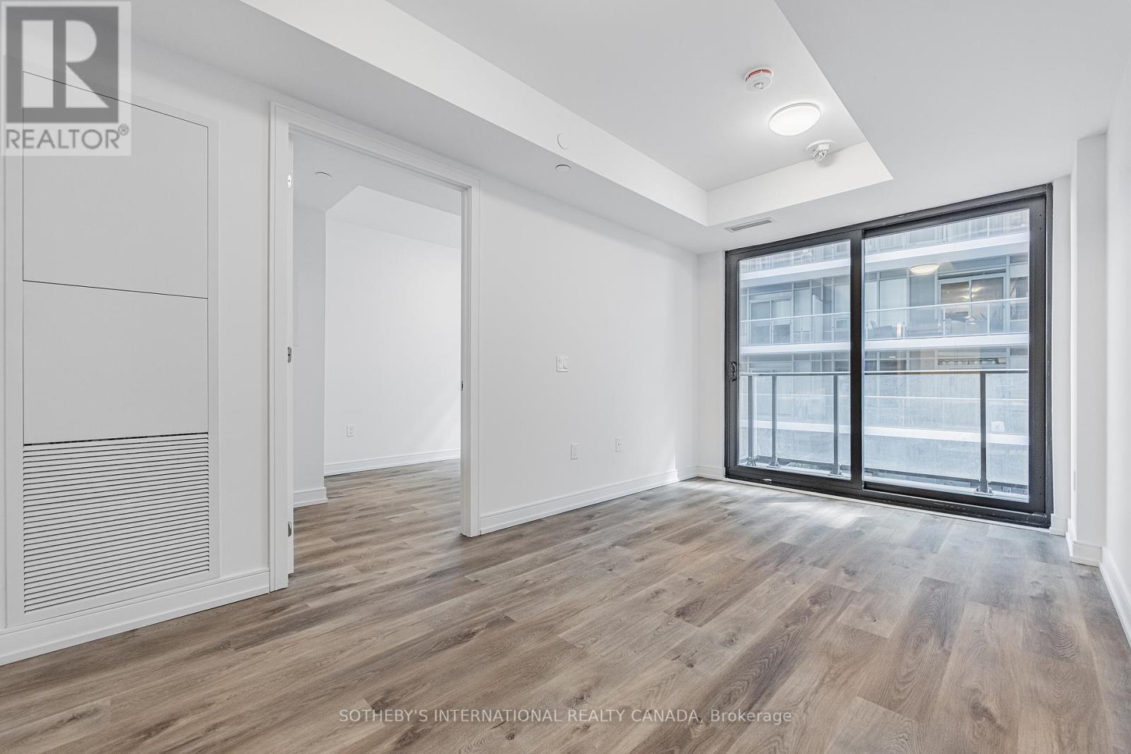 516 - 1 Jarvis Street, Hamilton, Ontario  L8R 3J2 - Photo 13 - X12113332
