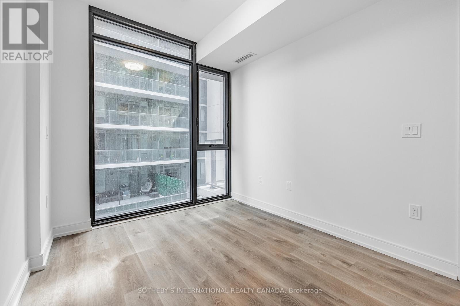516 - 1 Jarvis Street, Hamilton, Ontario  L8R 3J2 - Photo 16 - X12113332