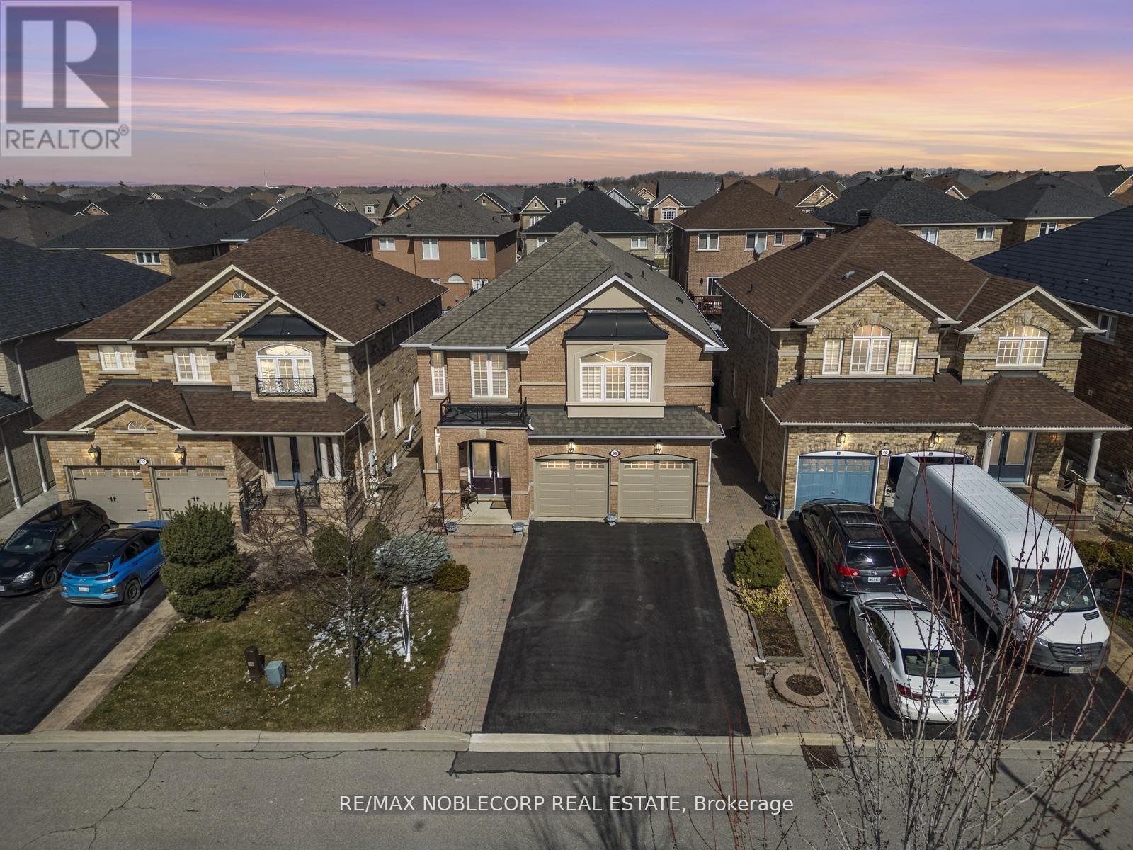 Property at 36 VENICE GATE DRIVE image 5