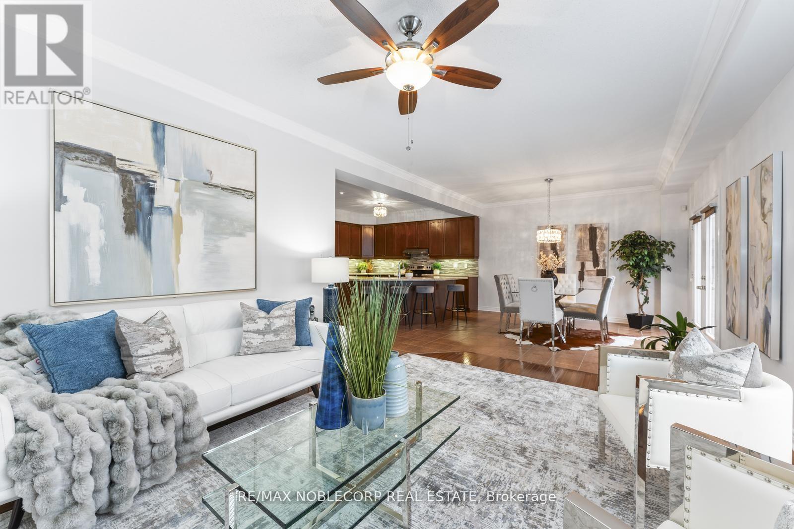 Property at 36 VENICE GATE DRIVE image 1