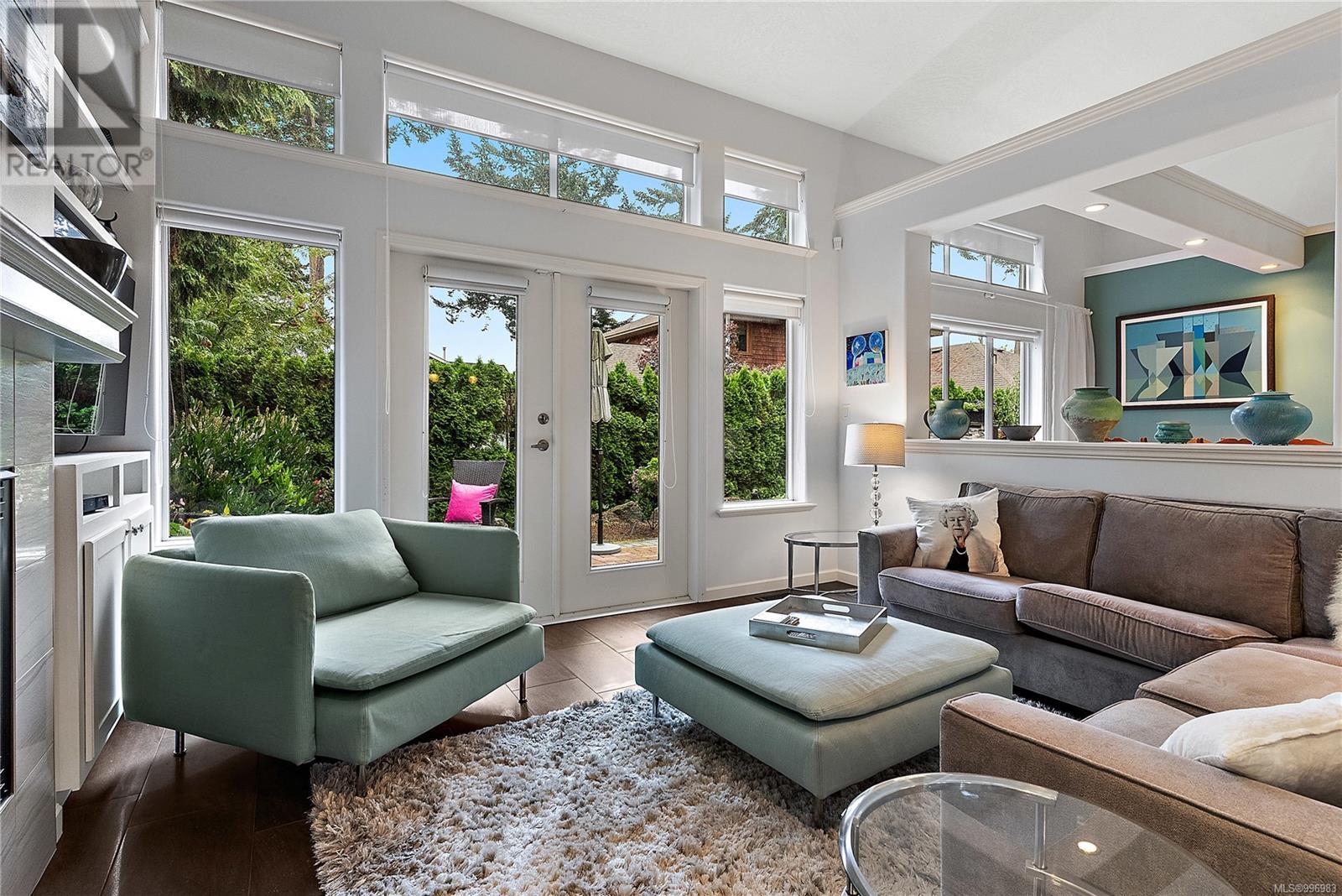 Property at 2543 Beaufort Rd image 4