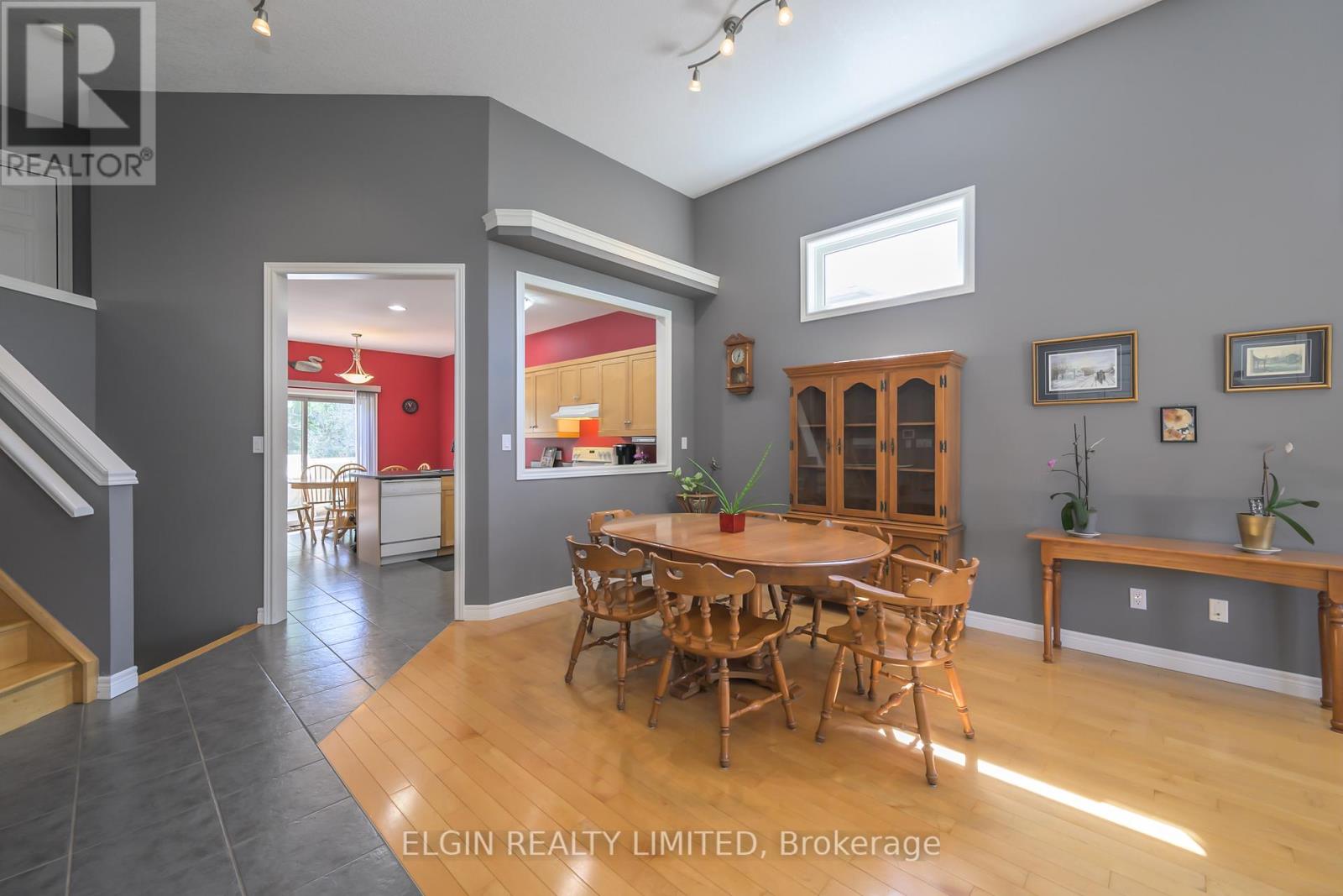 13 Warbler Heights, St. Thomas, Ontario  N5R 6J4 - Photo 4 - X12070467