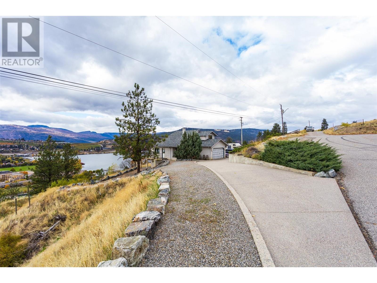Property at 11482 Darlene Road image 3