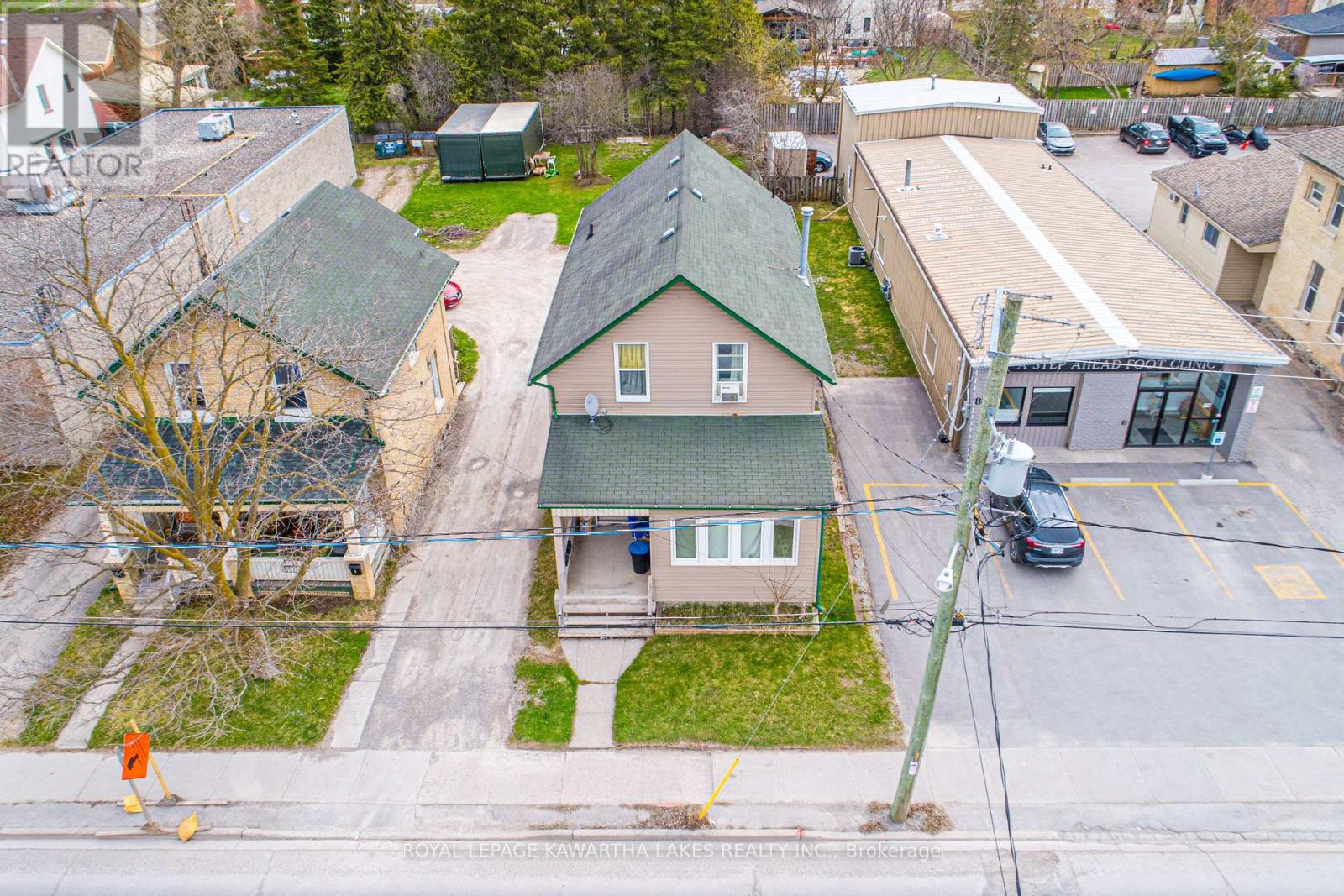 Property at 86 LINDSAY STREET S image 5