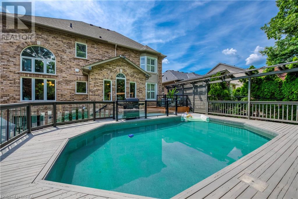 Property at 16 SWEETMAN Drive image 2