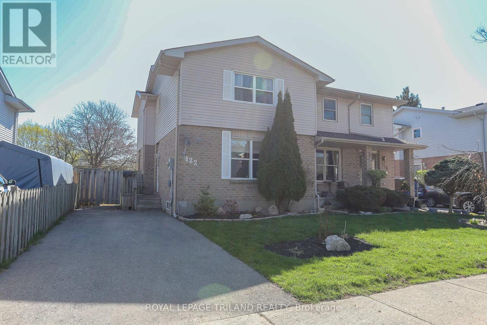 Property at 122 GOLFDALE CRESCENT image 3