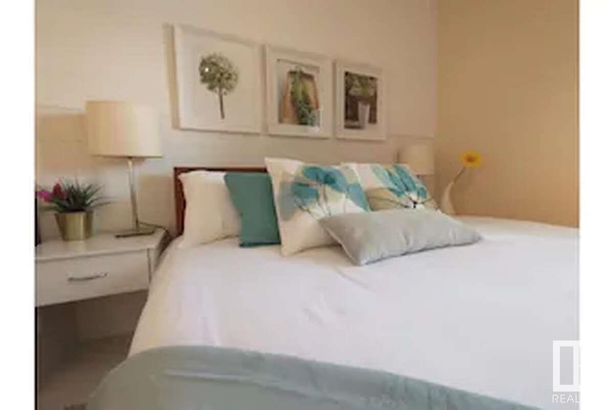 Property at #4 10255 117 ST NW image 3