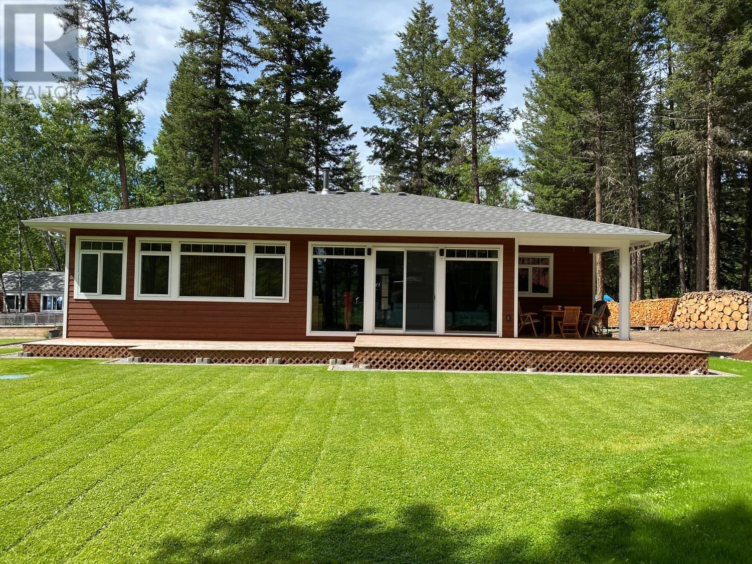 Property at 5330 ANNAHAM CRESCENT image 3