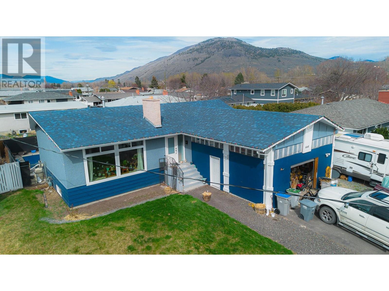 Property at 664 Seton Place image 2