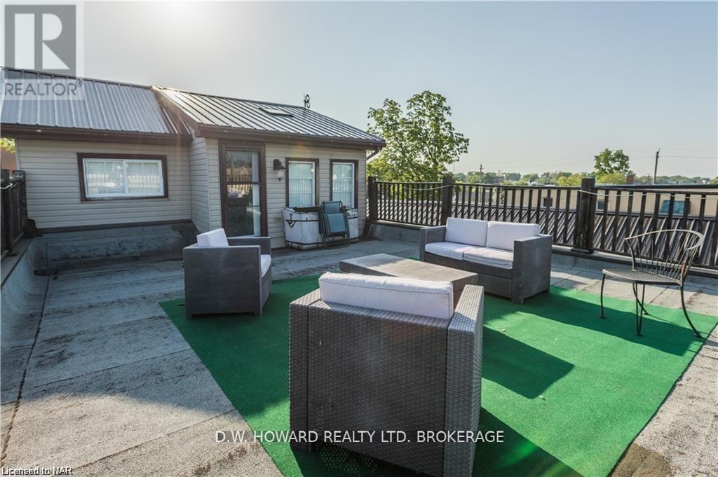 148 West Street W, Port Colborne (Sugarloaf), Ontario  L3K 4E1 - Photo 34 - X12113401