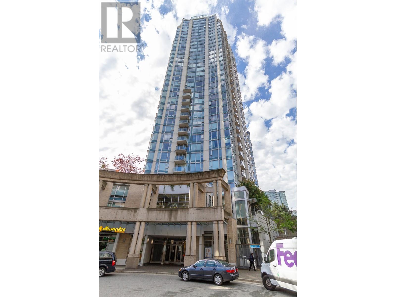 901 188 KEEFER PLACE, Vancouver, British Columbia