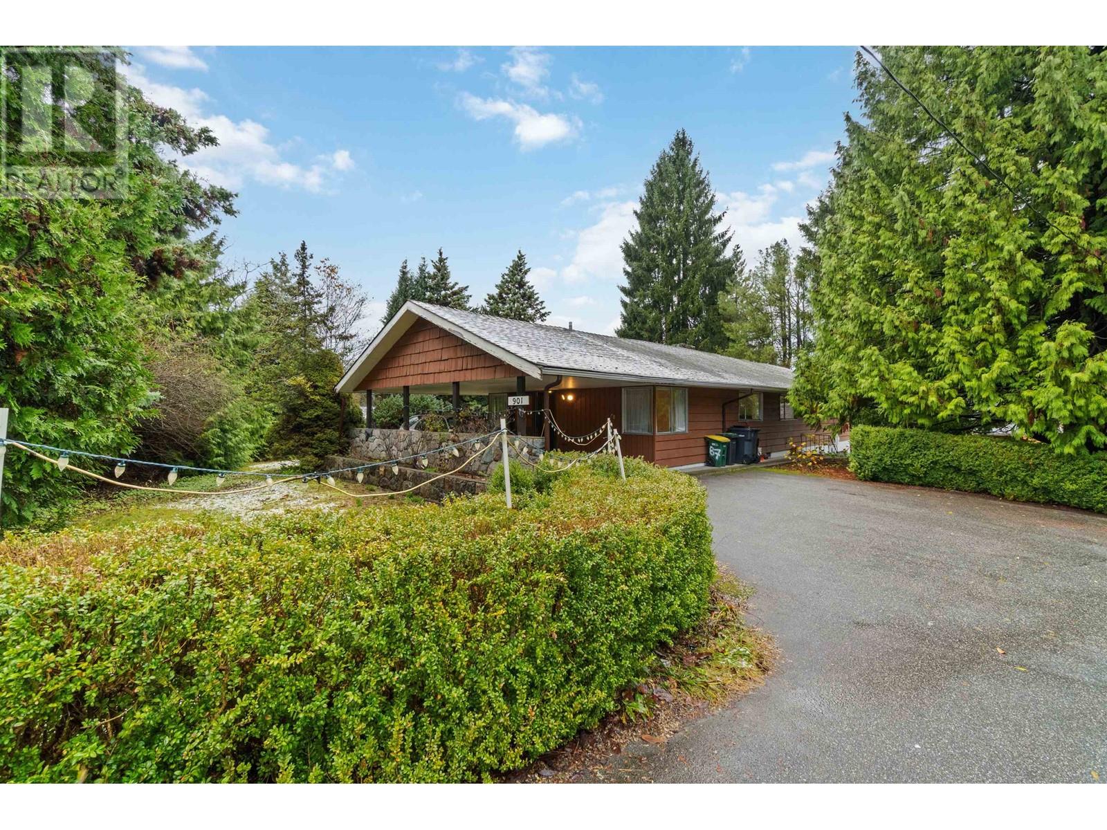 901 COMO LAKE AVENUE, coquitlam, British Columbia