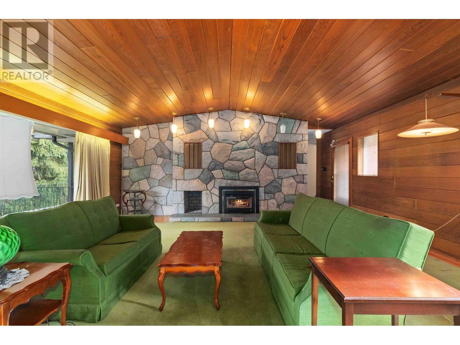 Property at 901 COMO LAKE AVENUE image 4
