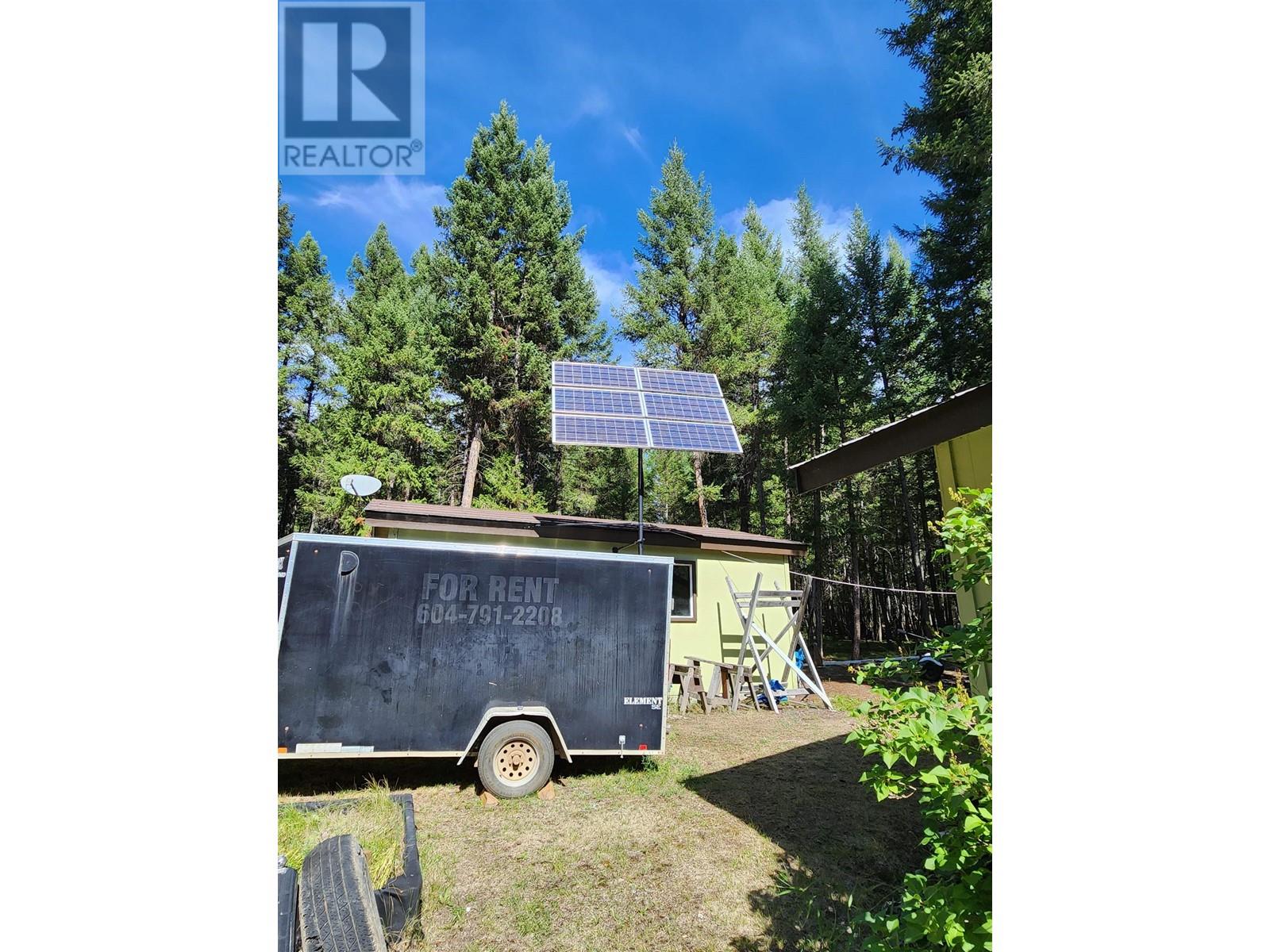 7344 E Young Lake Road, 70 Mile House, British Columbia  V0K 2K2 - Photo 36 - R2972086