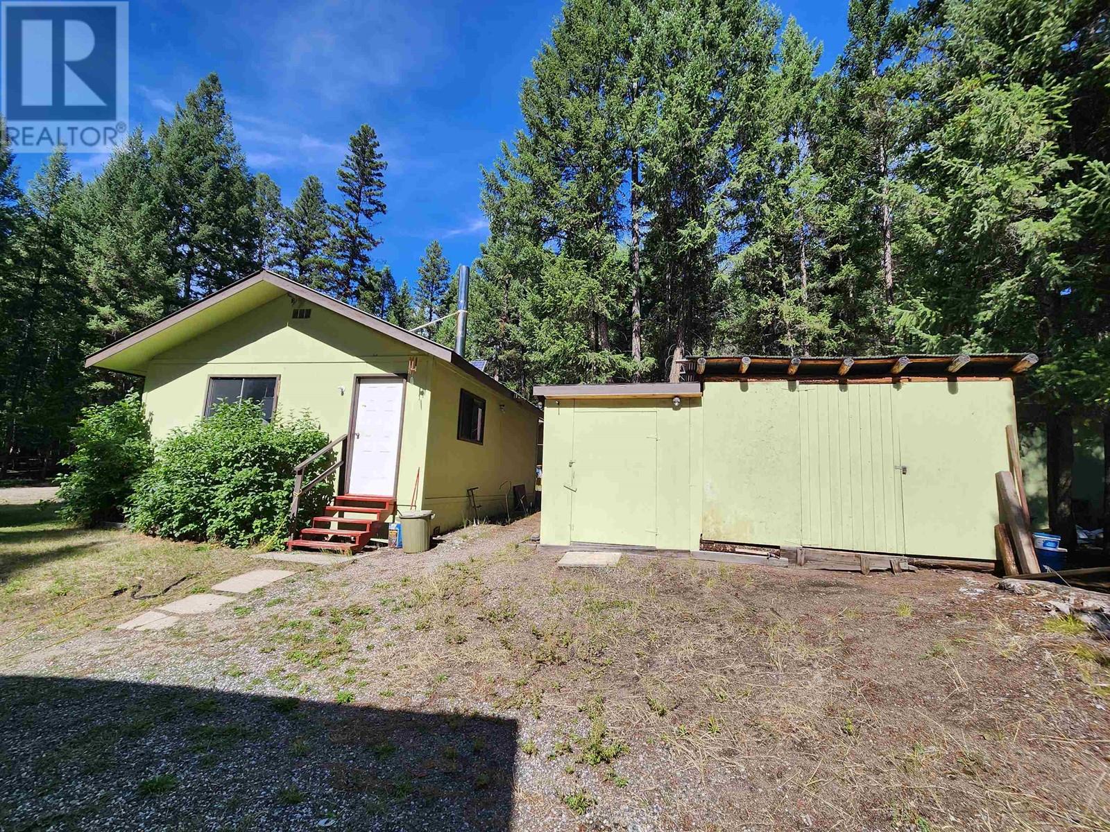 7344 E Young Lake Road, 70 Mile House, British Columbia  V0K 2K2 - Photo 33 - R2972086