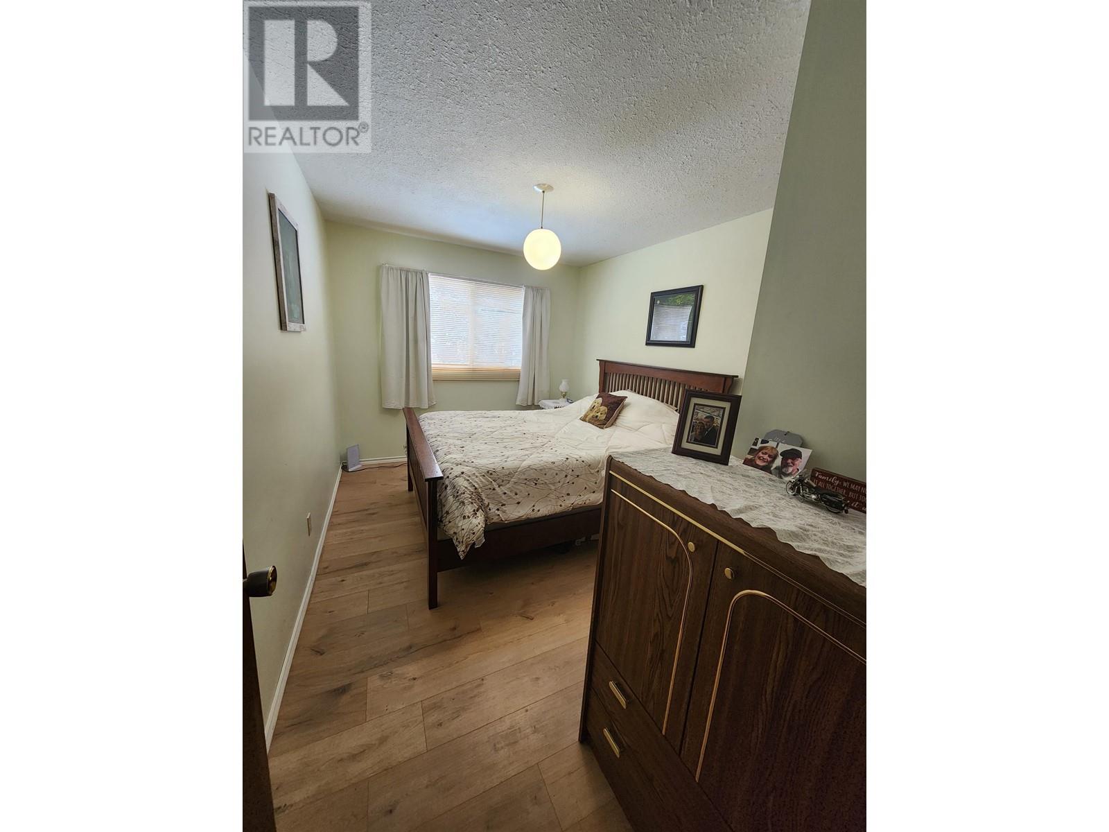 7344 E Young Lake Road, 70 Mile House, British Columbia  V0K 2K2 - Photo 19 - R2972086