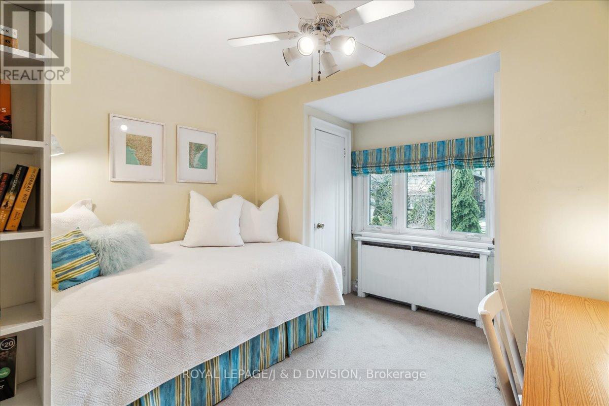 103 College View Avenue, Toronto, Ontario  M5P 1K2 - Photo 18 - C12066902