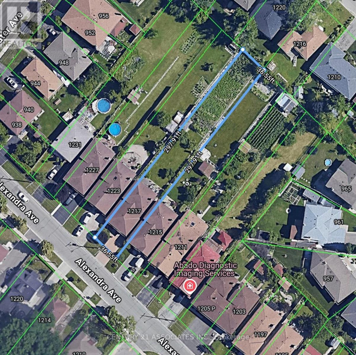 Property at 1217 ALEXANDRA AVENUE image 4