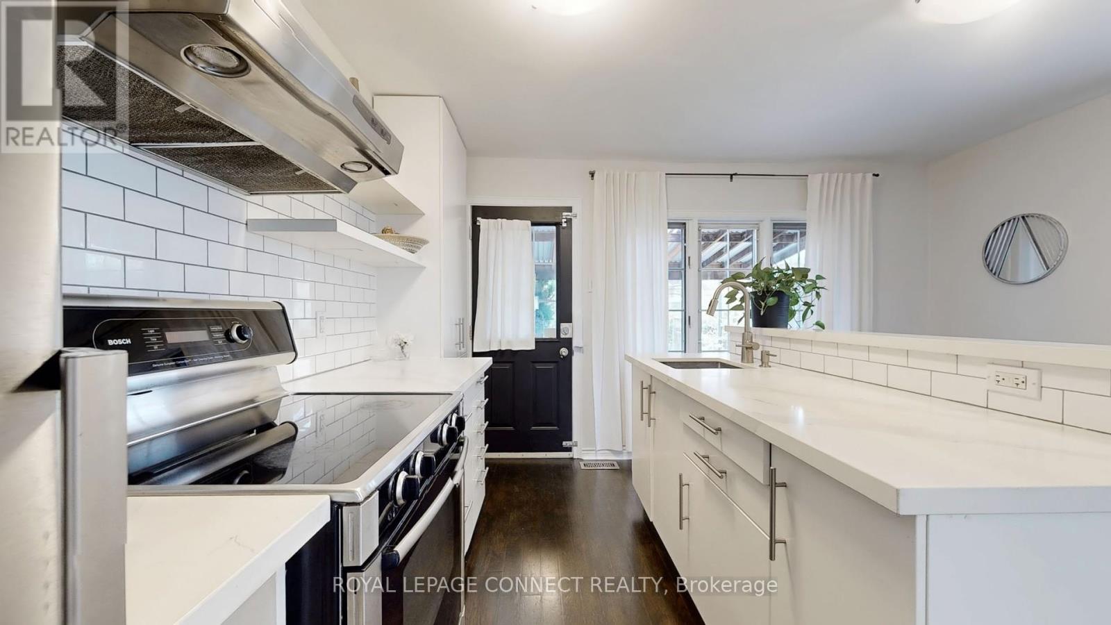 242 Gledhill Avenue, Toronto, Ontario  M4C 5L2 - Photo 7 - E12111269