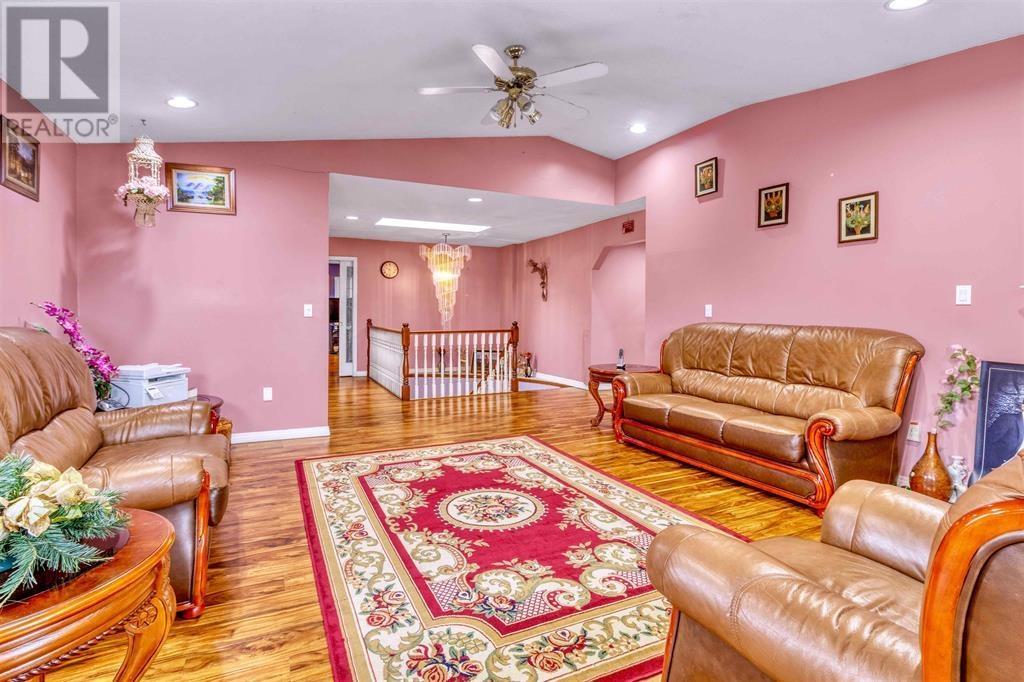 Property at 716 CRANE PLACE image 5