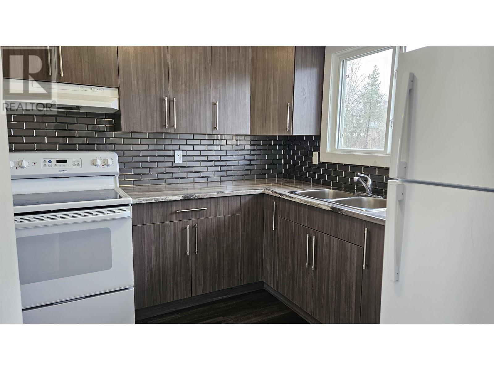 Property at 701-705 AHBAU STREET image 5