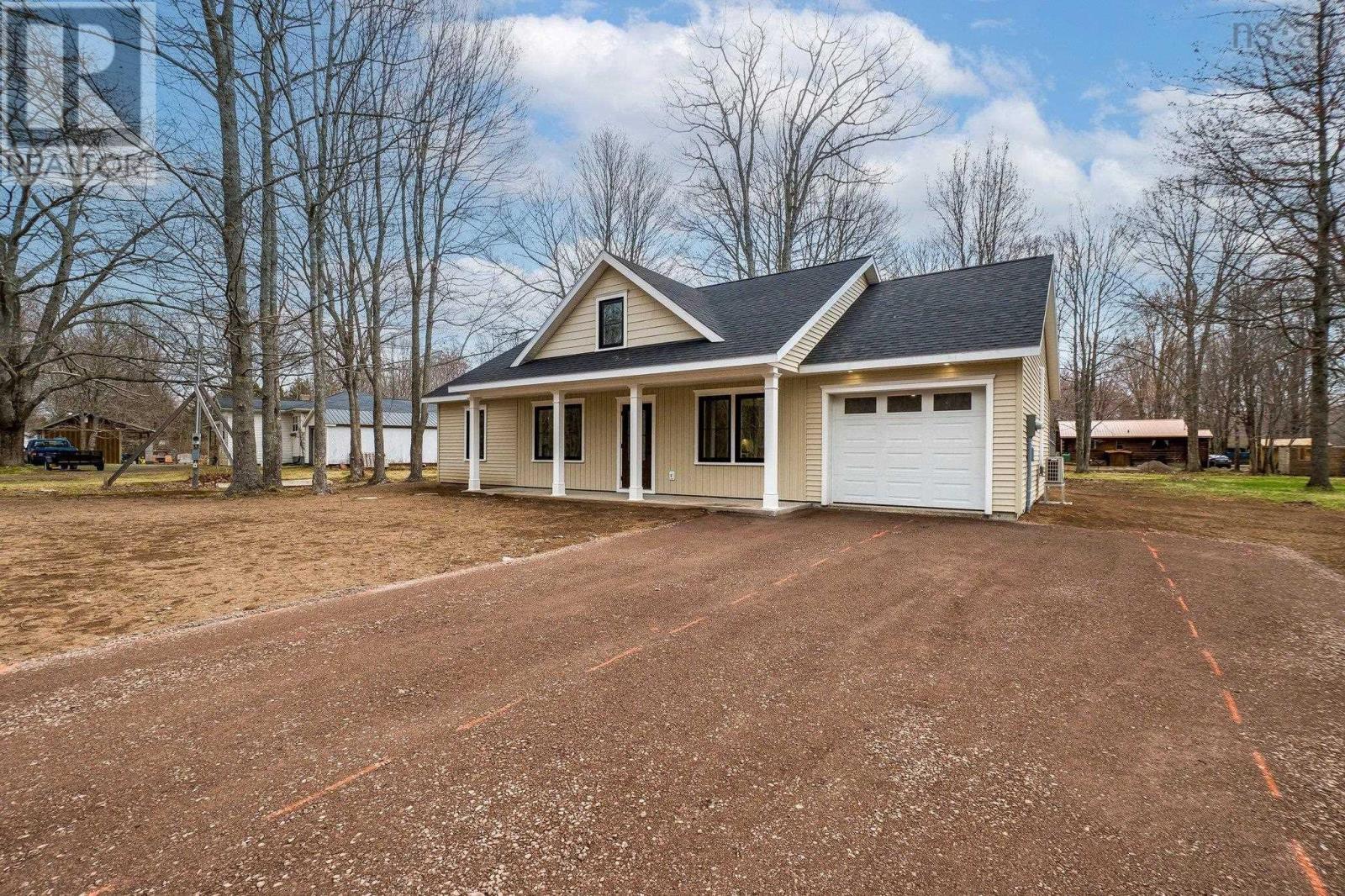 32 Pleasant Street, Wilmot, Nova Scotia  B0P 1W0 - Photo 2 - 202509306