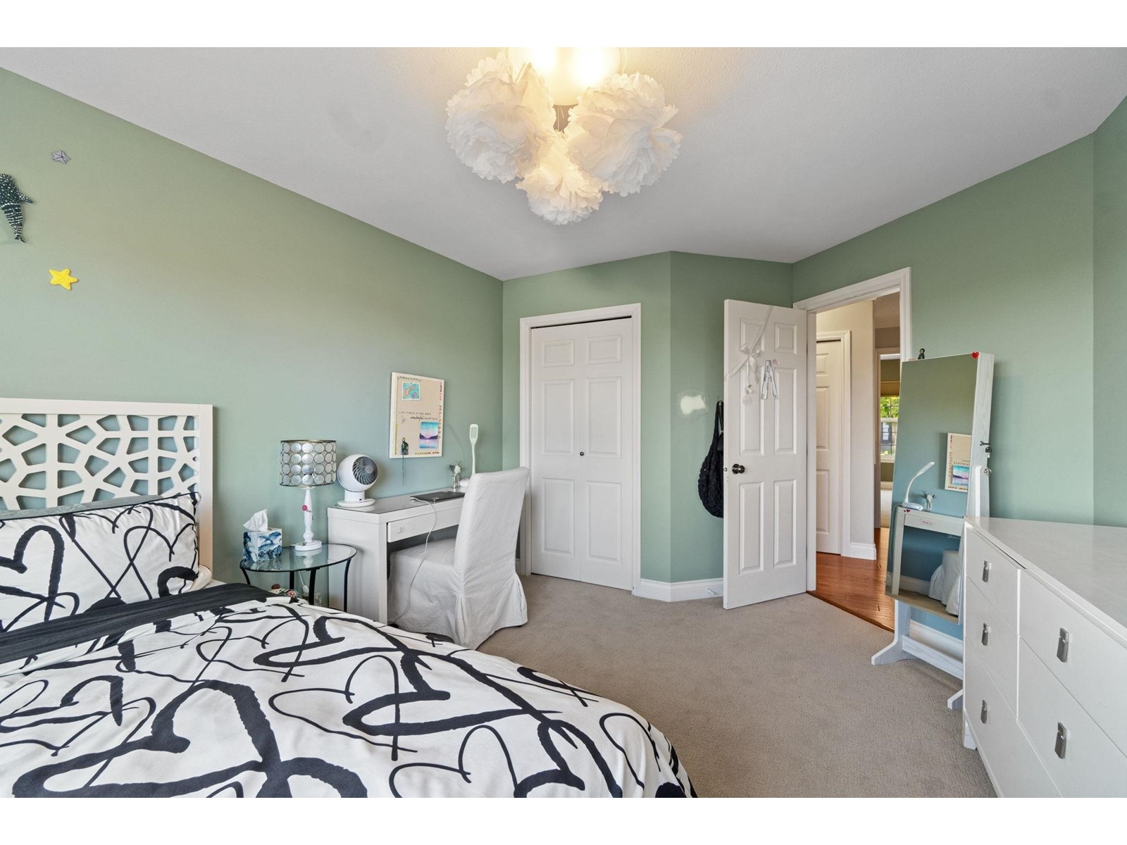 16966 Friesian Drive, Surrey, British Columbia  V3S 8P3 - Photo 19 - R2996362