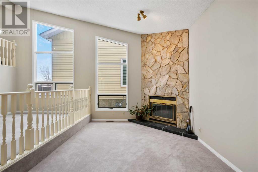 381 Deerview Drive Se, Calgary, Alberta  T2J 6X2 - Photo 4 - A2207457