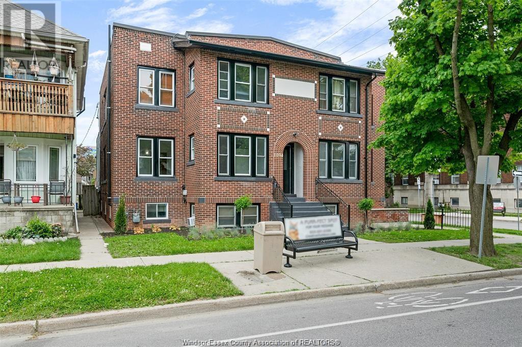 1094 LINCOLN ROAD, windsor, Ontario