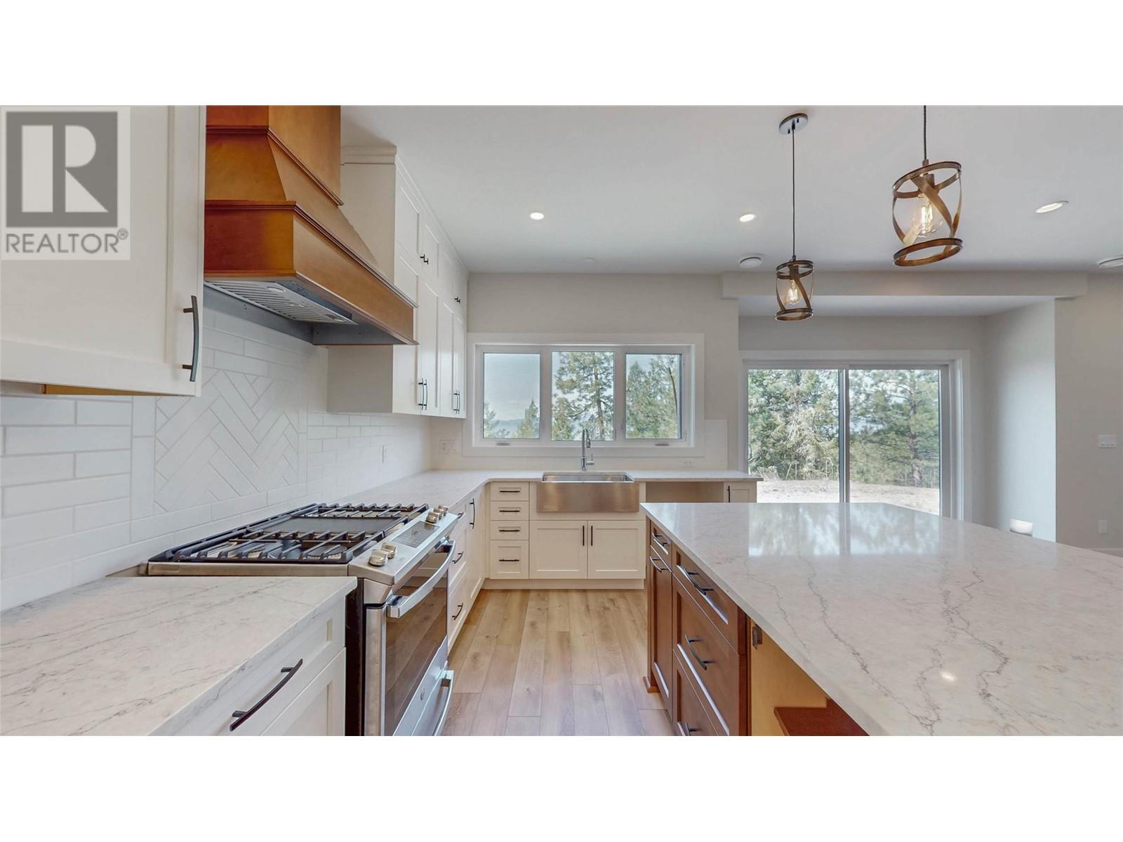 Property at 310 SASQUATCH Trail image 3