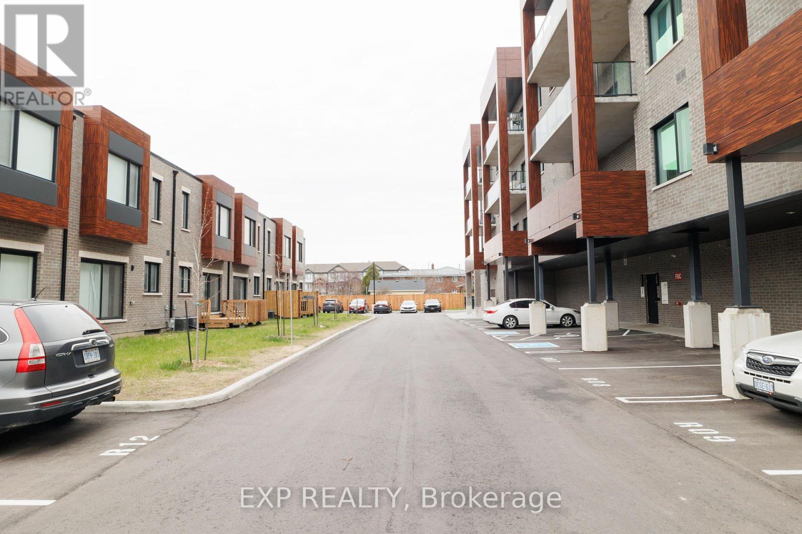 105 - 408 Dundas Street S, Cambridge, Ontario  N1R 8H7 - Photo 3 - X12067656
