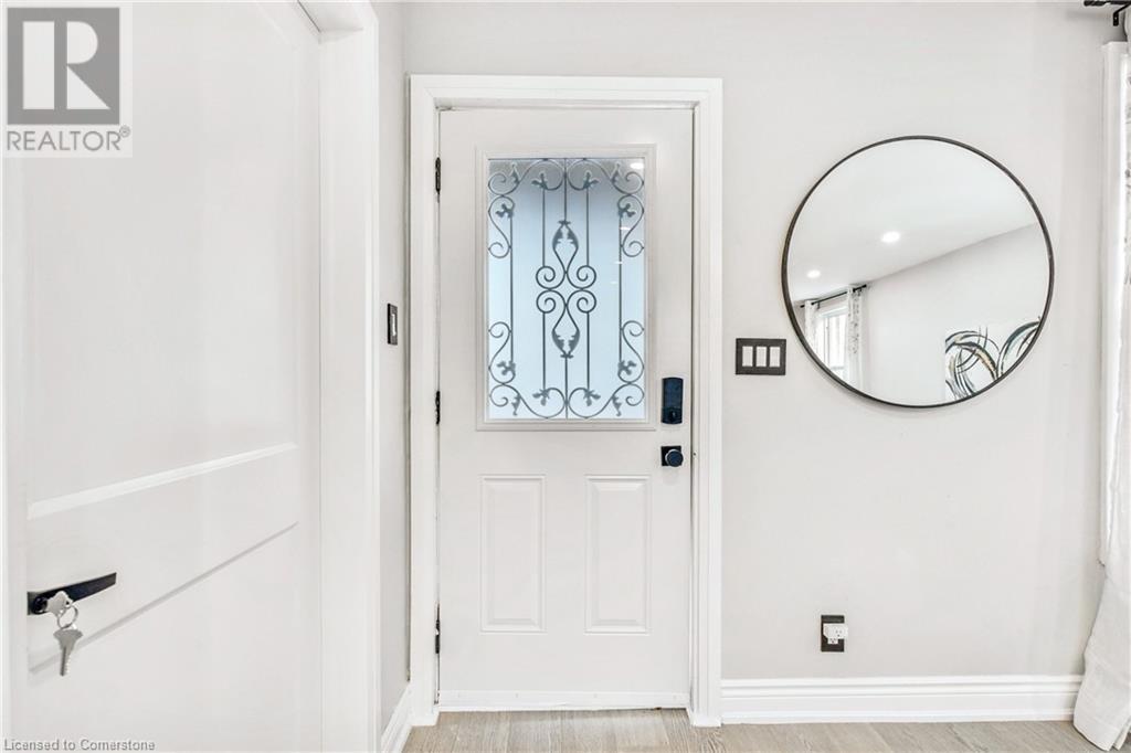 242 Clarence Street, Brantford, Ontario  N3R 3T5 - Photo 6 - 40710517