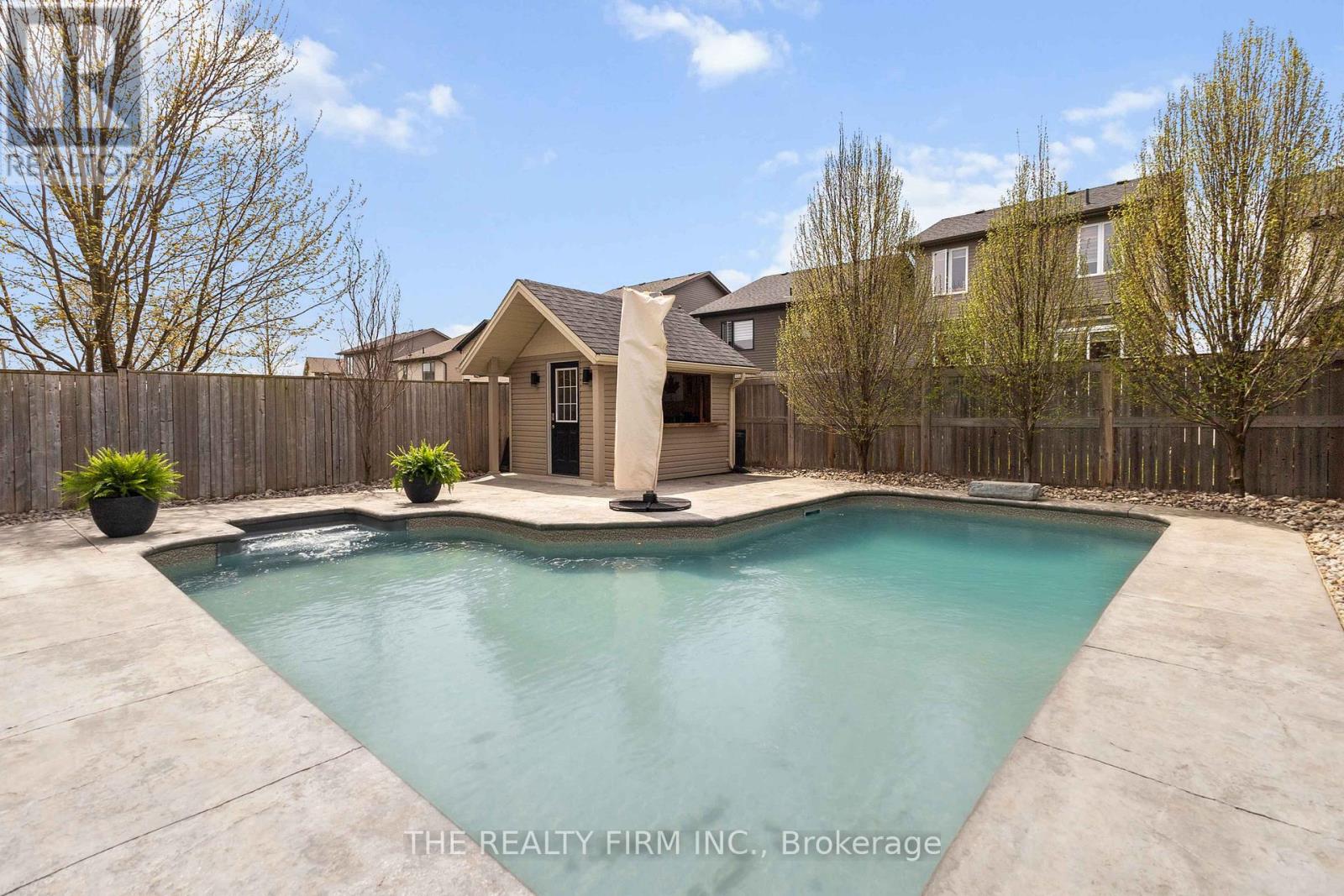 1833 Jubilee Drive, London North, Ontario N6G 0H5 - Photo 46 - X12113557