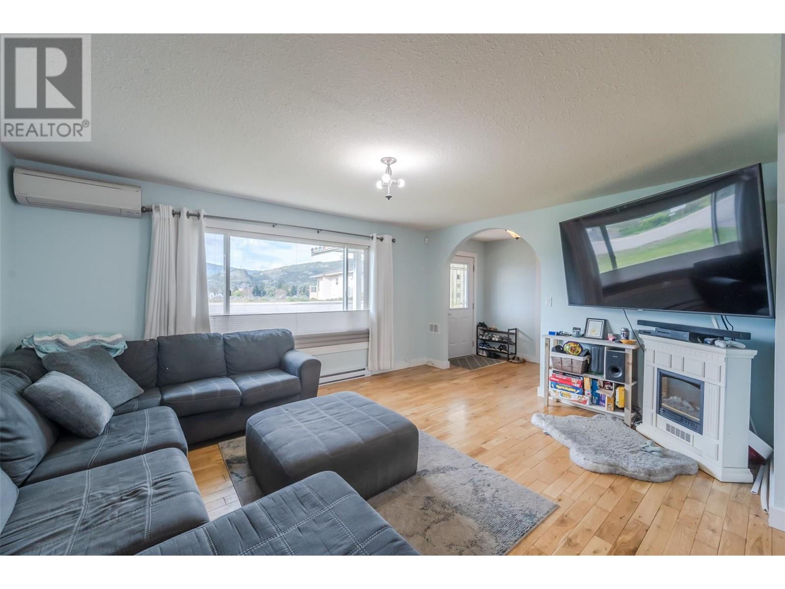 Property at 9716 Thompson Road image 3