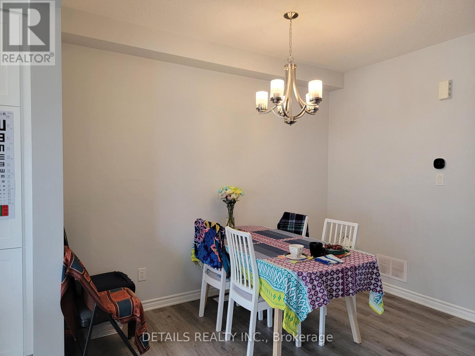 555 Arosa Way, Ottawa, Ontario  K2V 0R8 - Photo 10 - X12113446