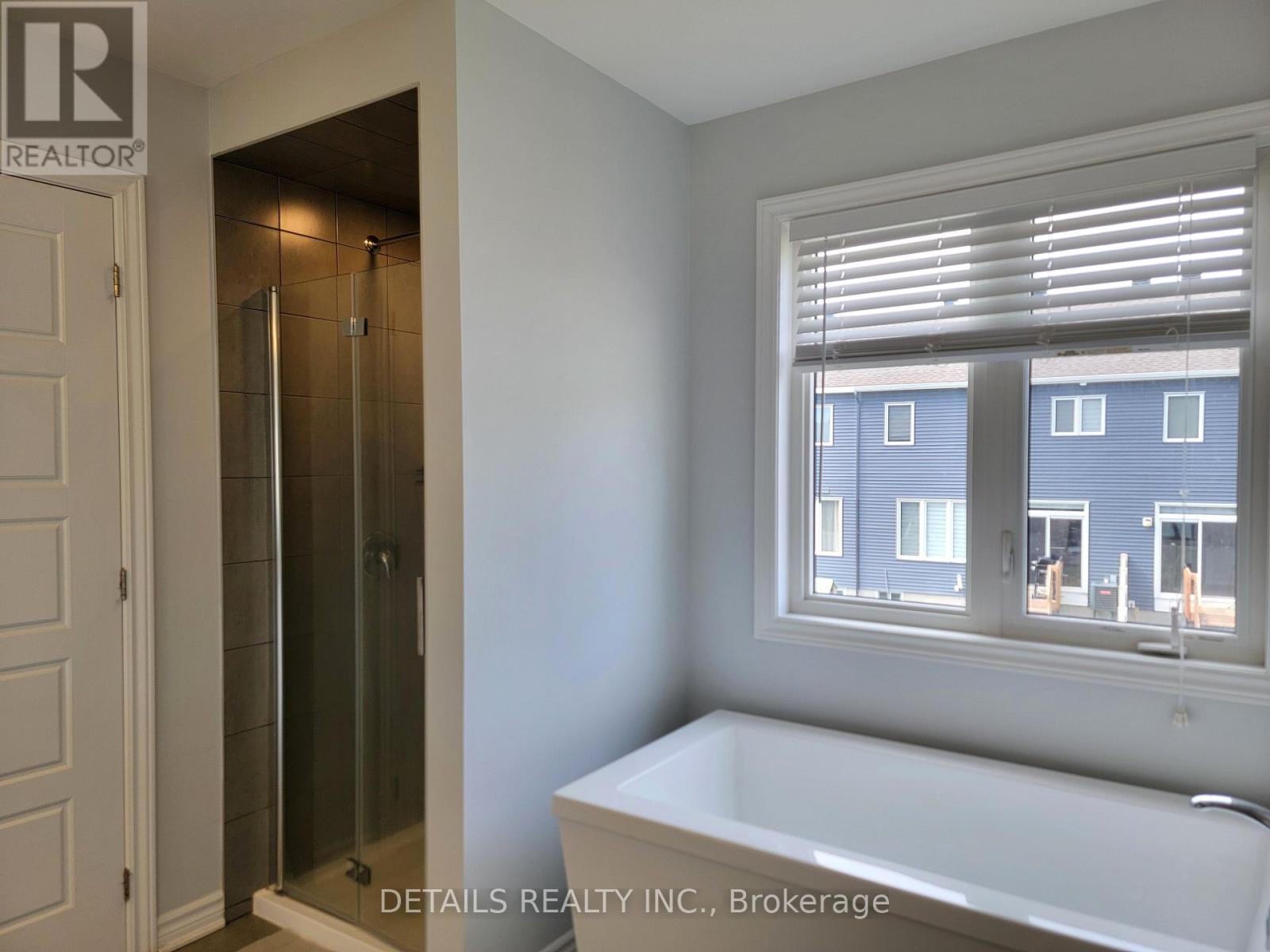 555 Arosa Way, Ottawa, Ontario  K2V 0R8 - Photo 20 - X12113446