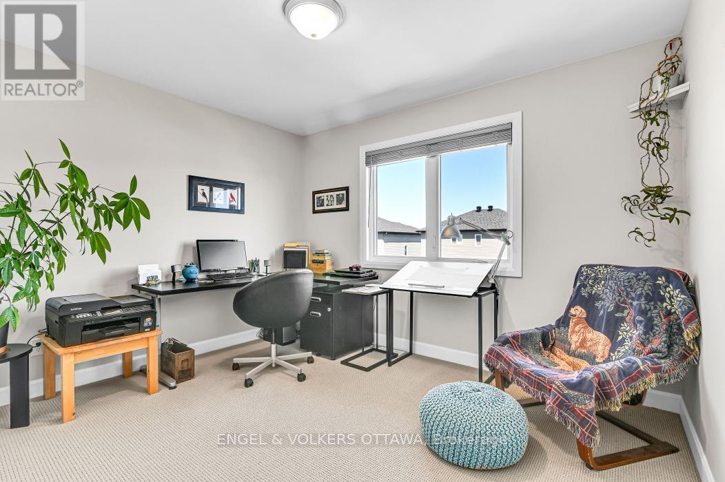 313 St Tropez Street, Russell, Ontario  K0A 1W0 - Photo 22 - X12113483