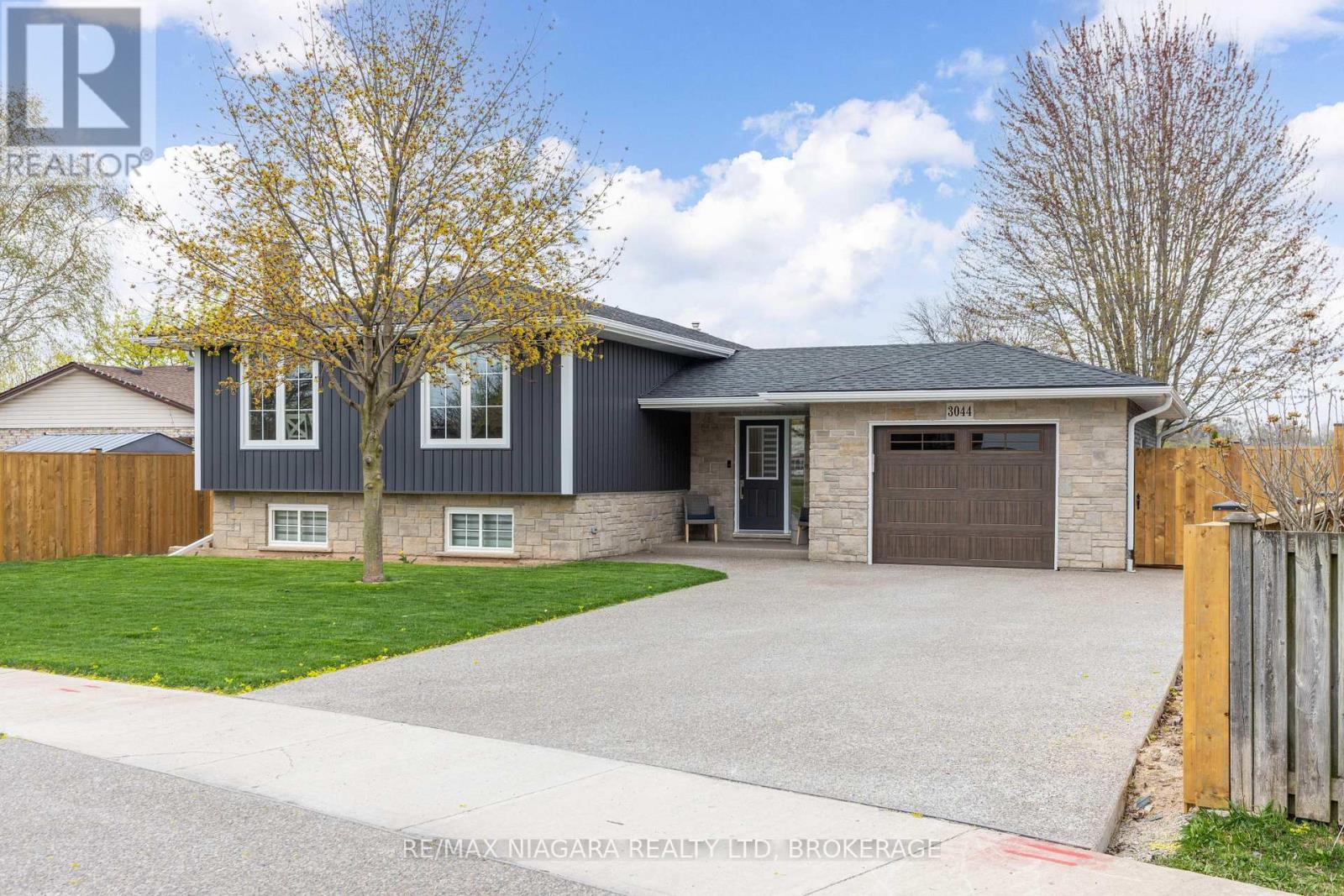Property at 3044 APPLEFORD AVENUE image 1
